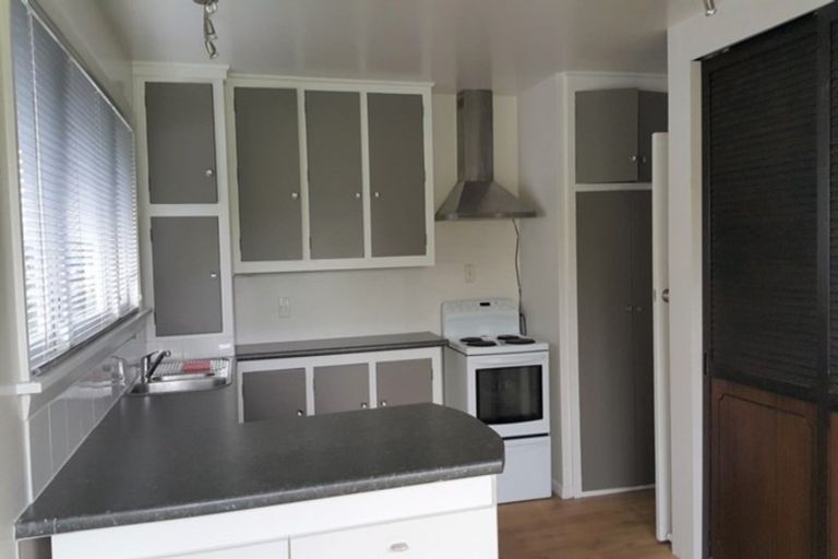 Photo of property in 10a Epsom Road, Sockburn, Christchurch, 8042