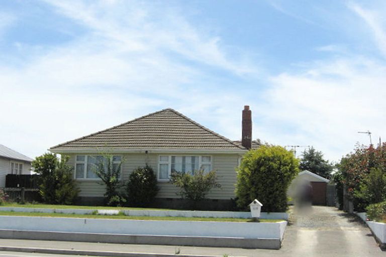 Photo of property in 307 Wainoni Road, Avondale, Christchurch, 8061