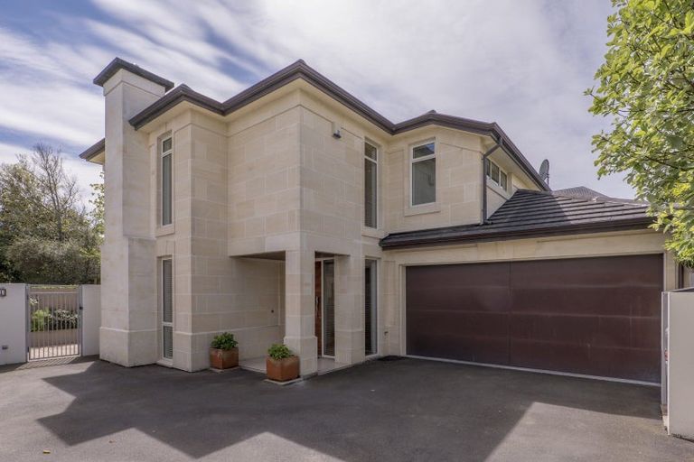 Photo of property in 101 Aikmans Road, Merivale, Christchurch, 8014