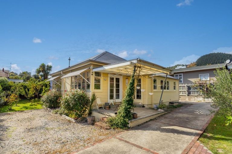 Photo of property in 33 Franklyn Street, Nelson South, Nelson, 7010