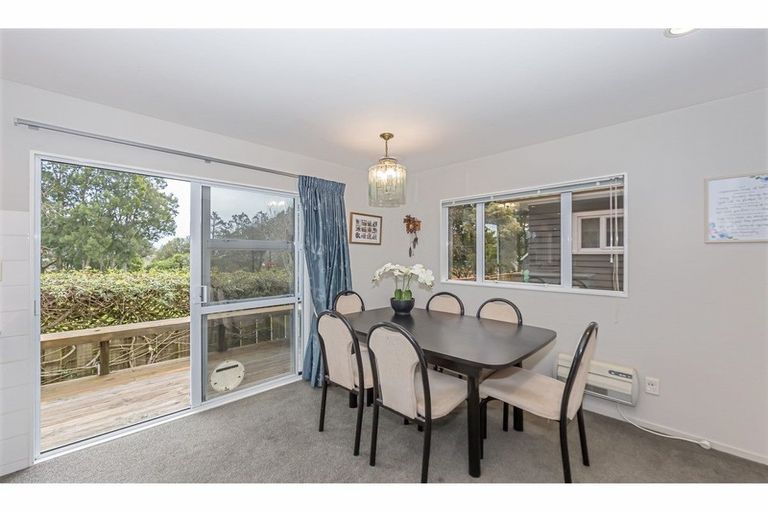 Photo of property in 2/26 Elliott Avenue, Bayview, Auckland, 0629