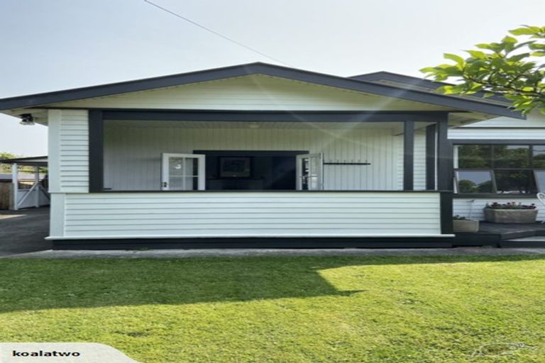 Photo of property in 74 Naples Street, Martinborough, 5711