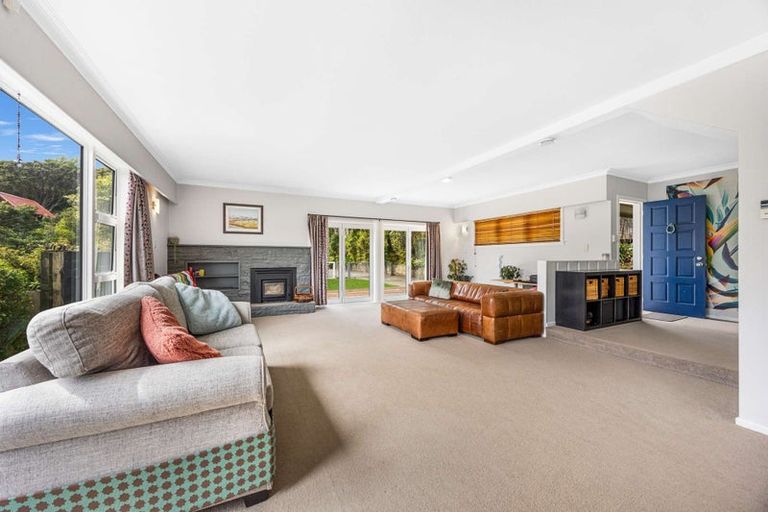 Photo of property in 13 Stratton Street, Normandale, Lower Hutt, 5010