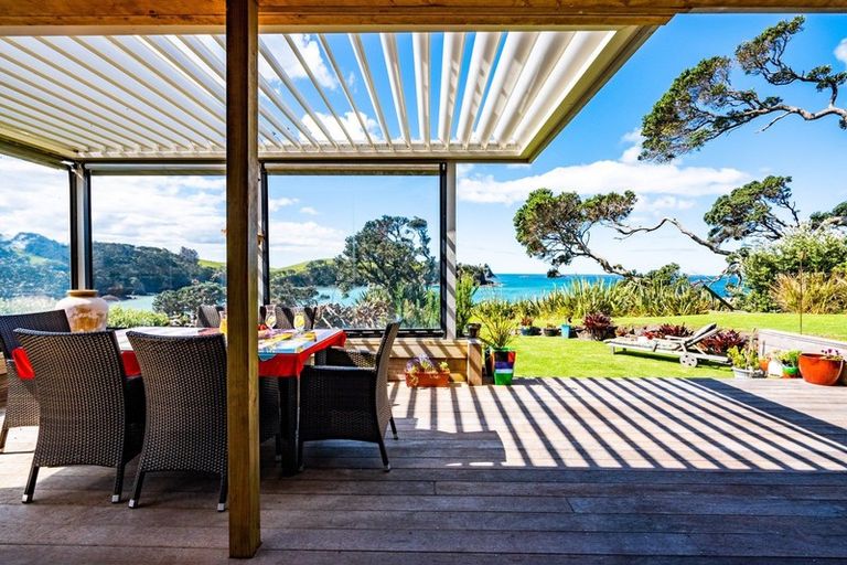 Photo of property in 730 Taiharuru Road, Taiharuru, Onerahi, 0192