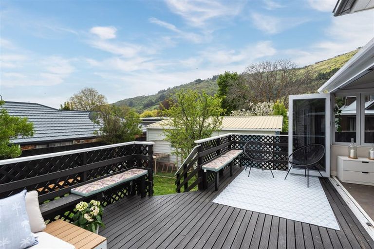 Photo of property in 31 Flavell Street, Heathcote Valley, Christchurch, 8022
