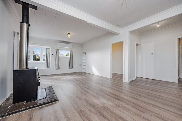 Photo of property in 35 Victoria Avenue, Waiuku, 2123