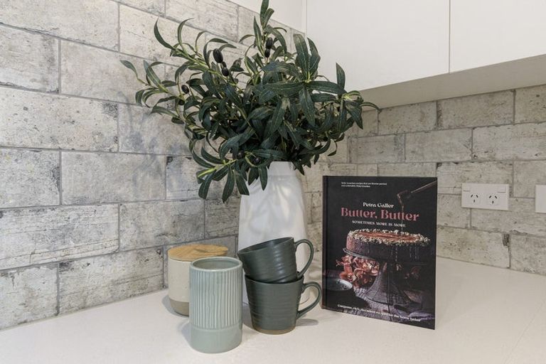 Photo of property in 2 Peter Burke Way, Pyes Pa, Tauranga, 3112