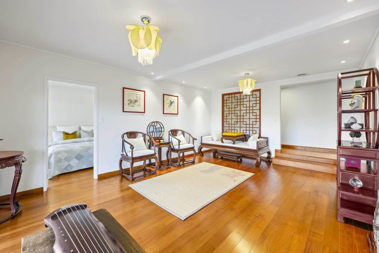 Photo of property in 1/5 Colmar Road, Mellons Bay, Auckland, 2014