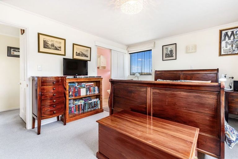 Photo of property in 18a Bodmin Terrace, Camborne, Porirua, 5026