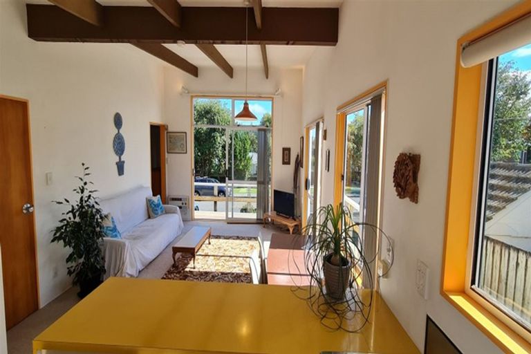 Photo of property in 10a Aorangi Road, Paraparaumu, 5032