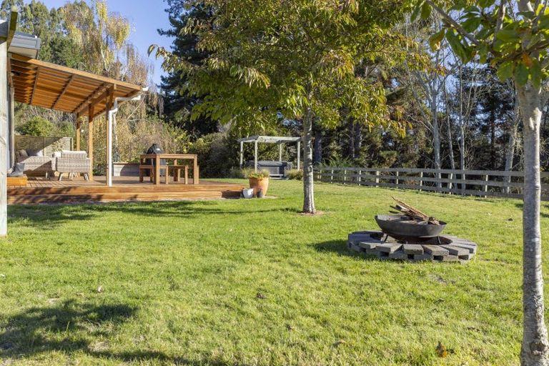 Photo of property in 2/504 Mapara Road, Acacia Bay, Taupo, 3385