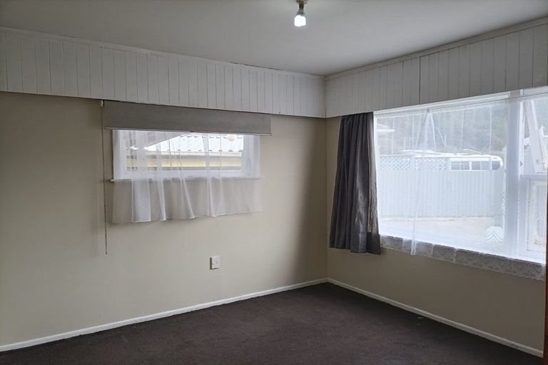 Photo of property in 9 Rata Street, Wainuiomata, Lower Hutt, 5014