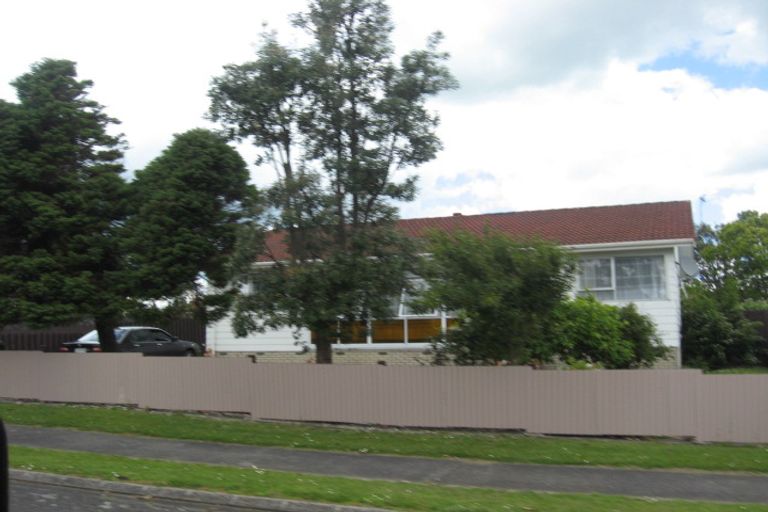 Photo of property in 11 Yearsley Place, Manurewa, Auckland, 2102