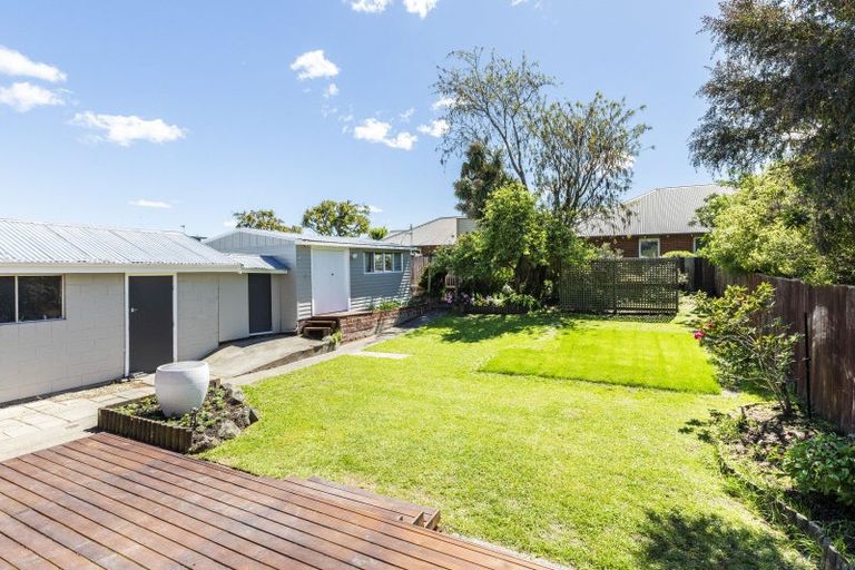 Photo of property in 18 Hurunui Street, Cracroft, Christchurch, 8025