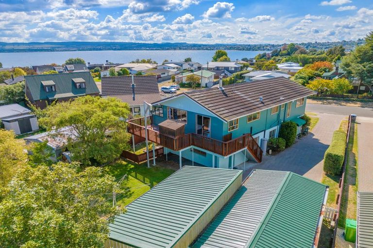 Photo of property in 25 Tobin Place, Richmond Heights, Taupo, 3330