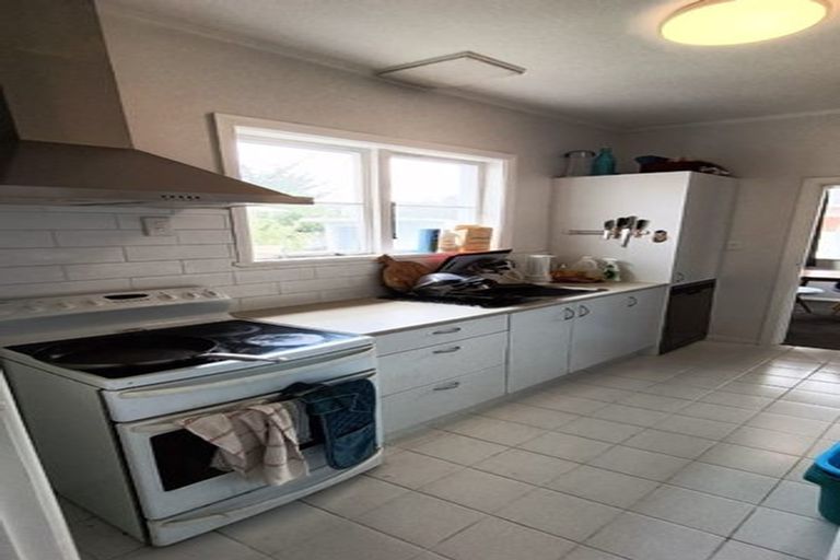 Photo of property in 227 Naenae Road, Naenae, Lower Hutt, 5011