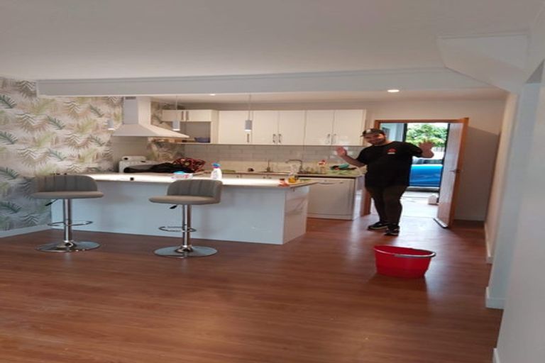 Photo of property in 2/249 Muritai Road, Eastbourne, Lower Hutt, 5013