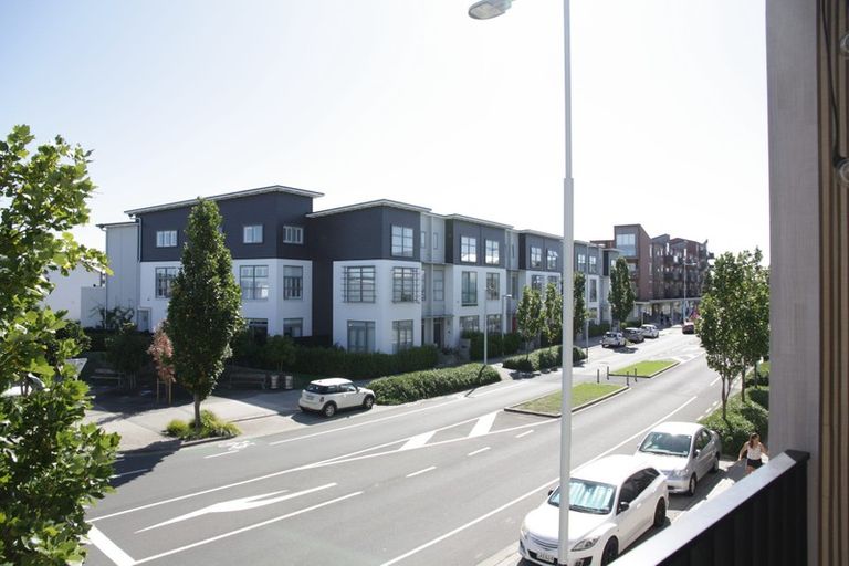 Photo of property in 6/167 Hobsonville Point Road, Hobsonville, Auckland, 0616