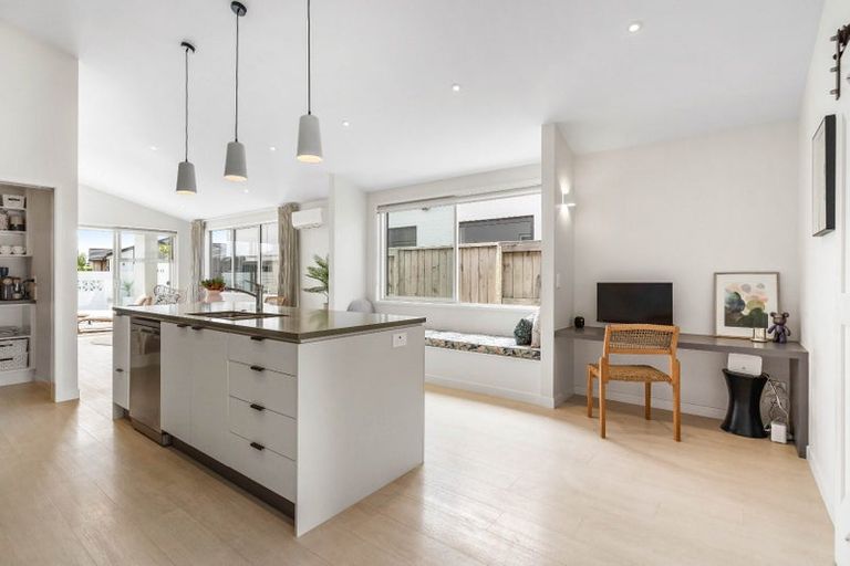 Photo of property in 45 Awatira Drive, Papamoa Beach, Papamoa, 3118