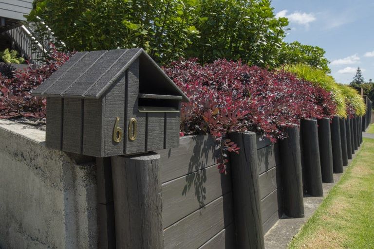 Photo of property in 60 Esmeralda Street, Welcome Bay, Tauranga, 3112