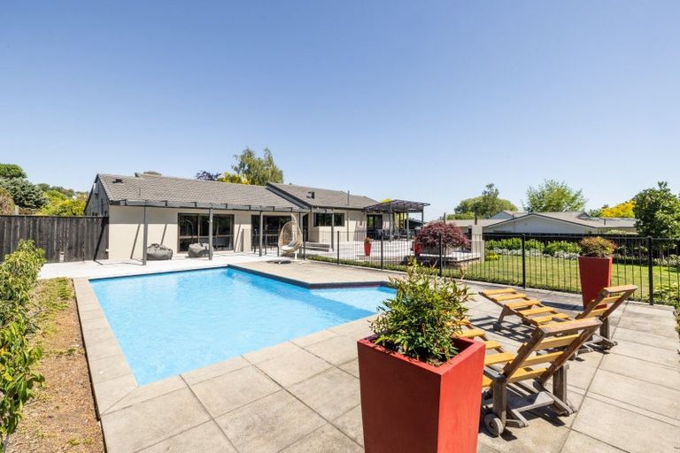 Photo of property in 5 Ritchie Place, Havelock North, 4130