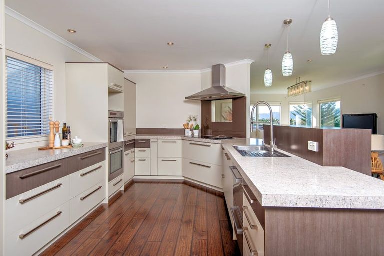 Photo of property in 19 Island View Heights, Coastlands, Whakatane, 3120