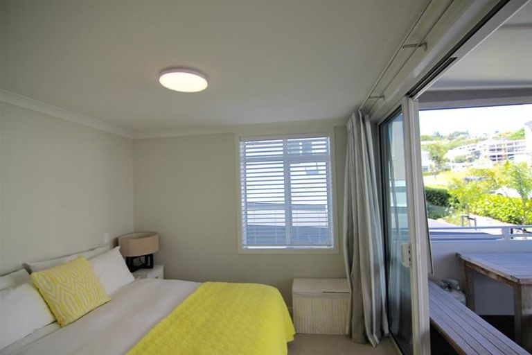 Photo of property in 20 Panorama Heights, Orewa, 0931