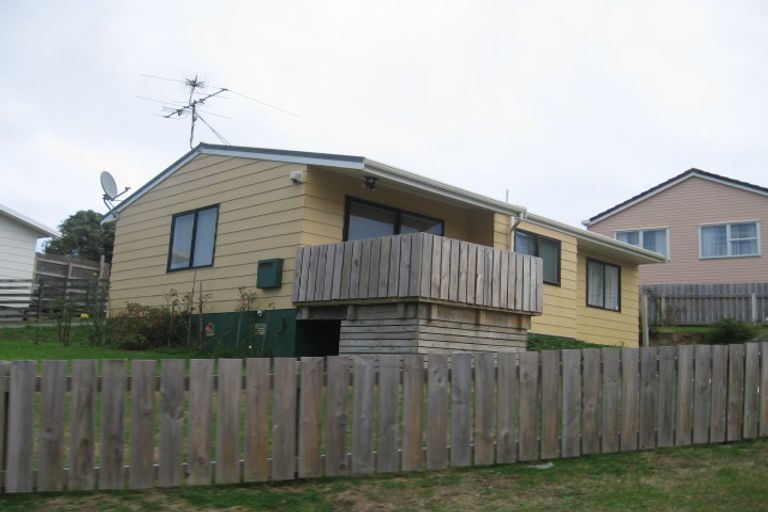 Photo of property in 1 Tobago Crescent, Grenada North, Wellington, 5028