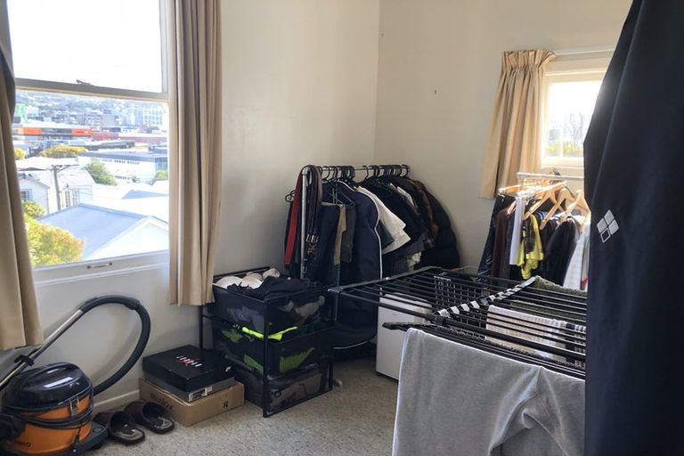 Photo of property in 136 Brougham Street, Mount Victoria, Wellington, 6011