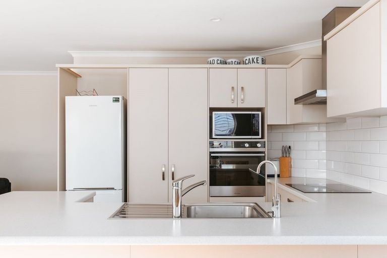Photo of property in Waterview Estate, 86/4 Greystone Place, Omokoroa, 3114