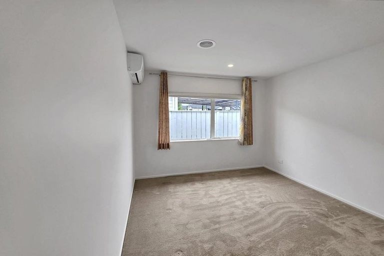 Photo of property in 40 Johns Creek Crescent, Silverdale, 0932
