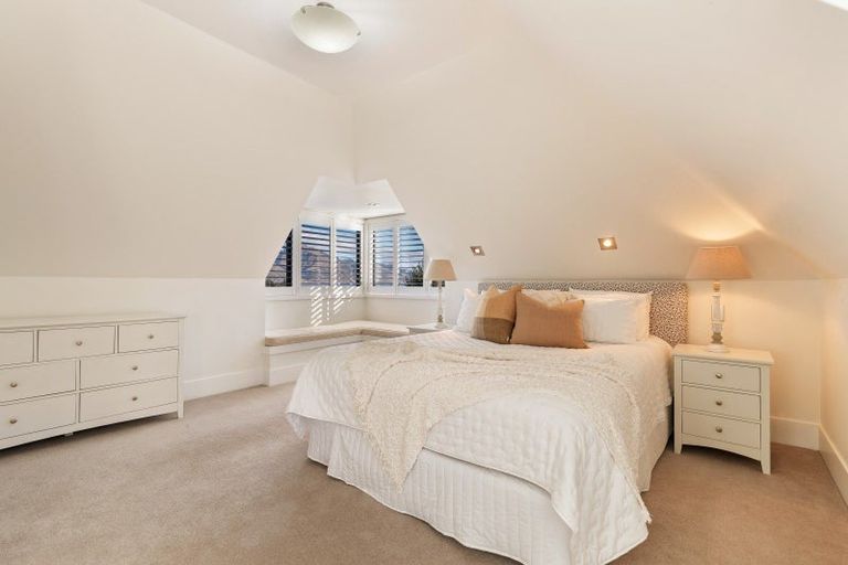 Photo of property in 17 The Terrace, Queenstown, 9300