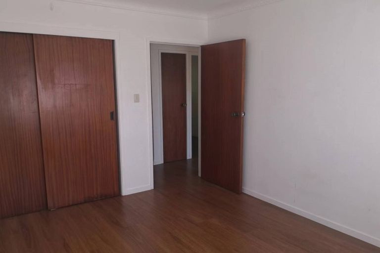 Photo of property in 1/454 East Coast Road, Windsor Park, Auckland, 0630