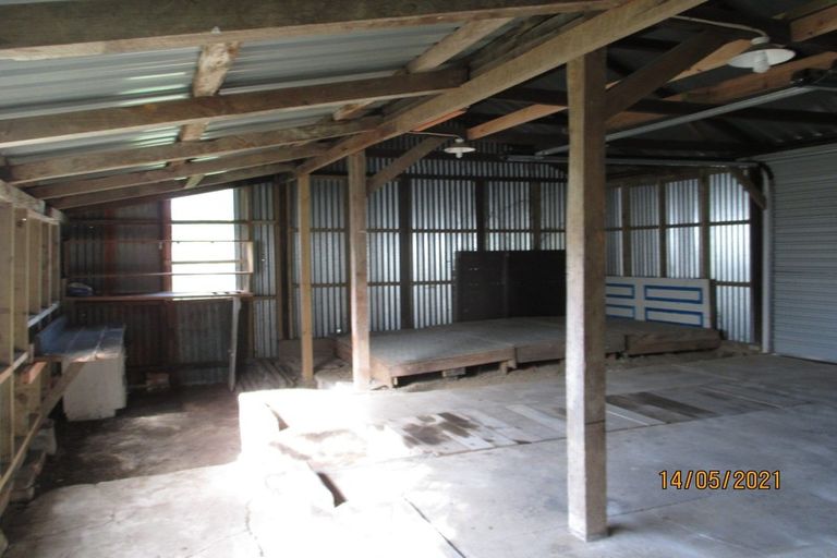 Photo of property in 140 Wades Road, Whitford, Howick, 2571