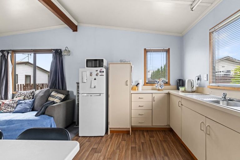 Photo of property in 24a Avenue Road, Greenmeadows, Napier, 4112