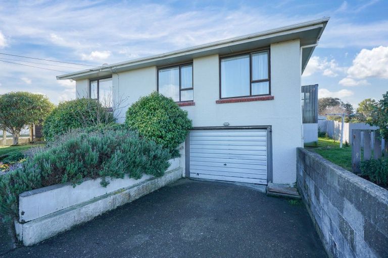 Photo of property in 30 Wicklow Street, Clifton, Invercargill, 9812