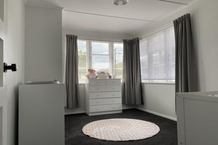 Photo of property in 29 Newcombe Street, Naenae, Lower Hutt, 5011