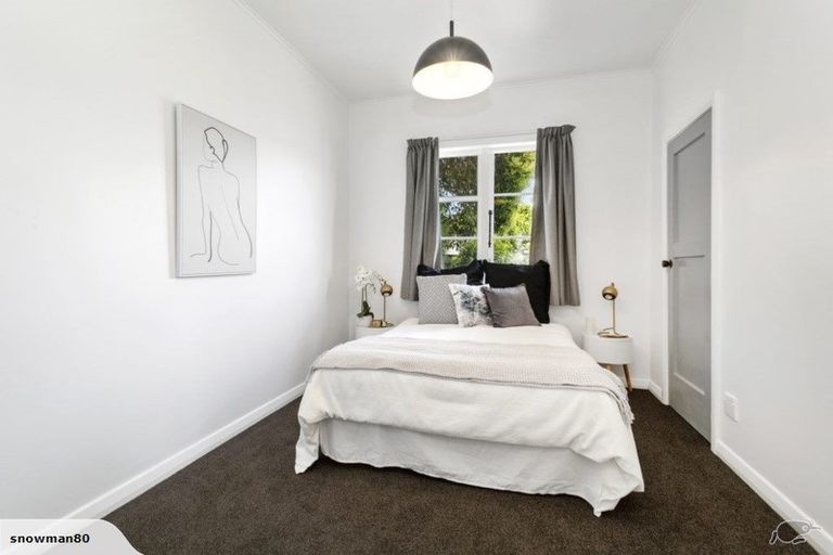 Photo of property in 96b Waiwhetu Road, Waterloo, Lower Hutt, 5011