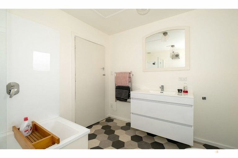 Photo of property in 6 Tancred Street, Geraldine, 7930