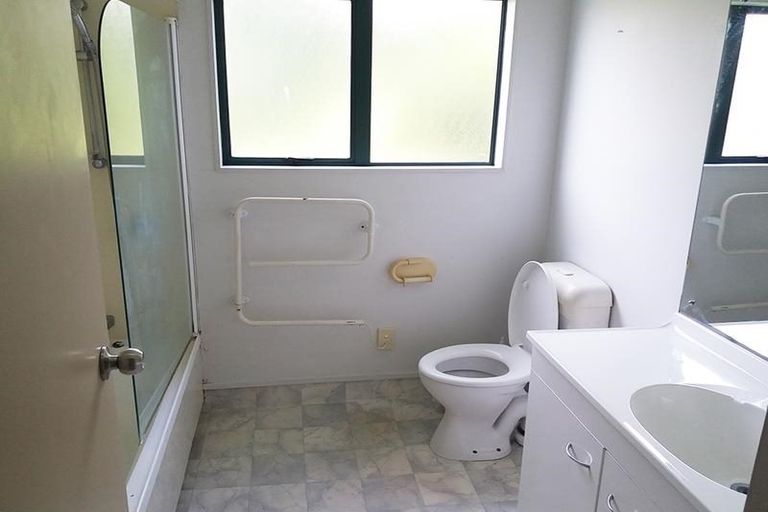 Photo of property in 6/42a Park Avenue, Papatoetoe, Auckland, 2025