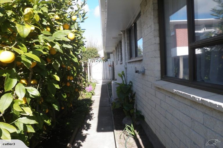 Photo of property in 1/52 Lochee Road, Upper Riccarton, Christchurch, 8041