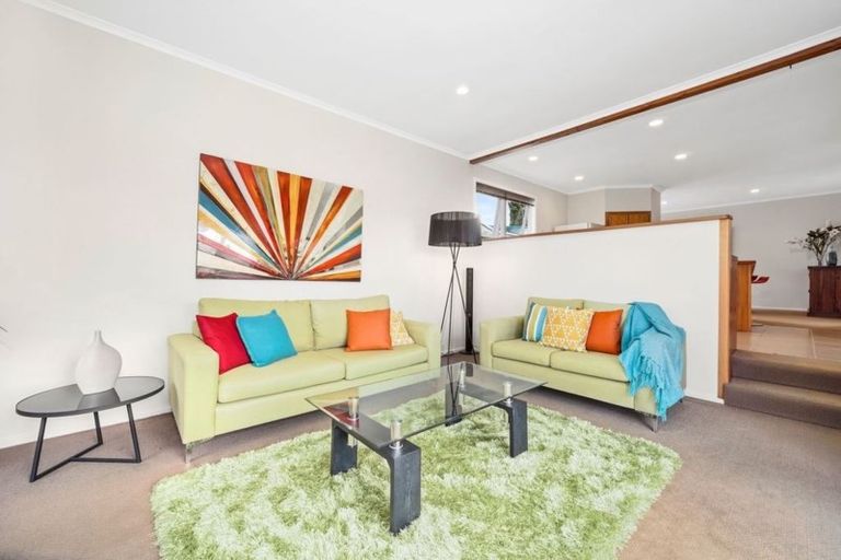 Photo of property in 1/8 Arrow Road, Forrest Hill, Auckland, 0620