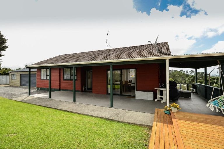 Photo of property in 137 Don Buck Road, Massey, Auckland, 0614