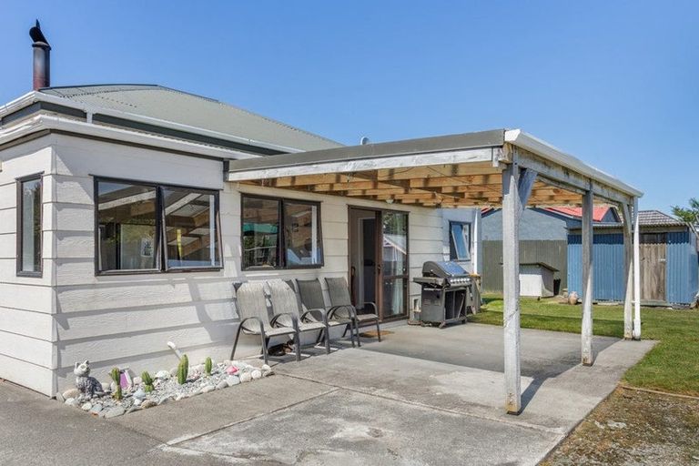 Photo of property in 63 Wakefield Street, Westport, 7825