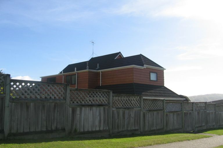 Photo of property in 1 Sailmaker Close, Whitby, Porirua, 5024