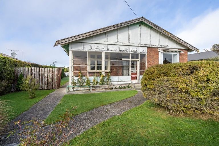 Photo of property in 20 Irving Street, Gore, 9710