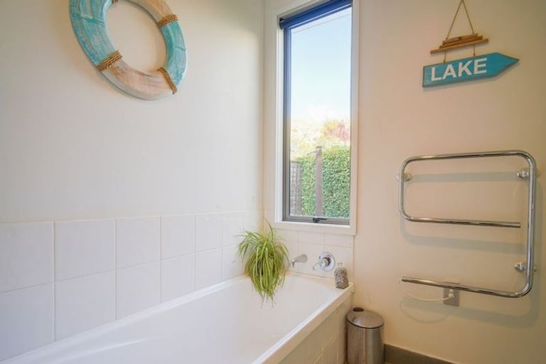 Photo of property in 9 Meadowbrook Place, Wanaka, 9305