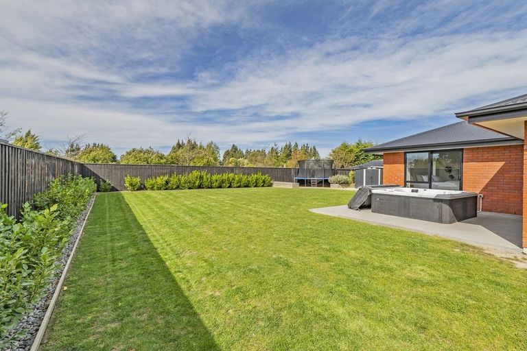 Photo of property in 15 Cedric Place, Darfield, 7510