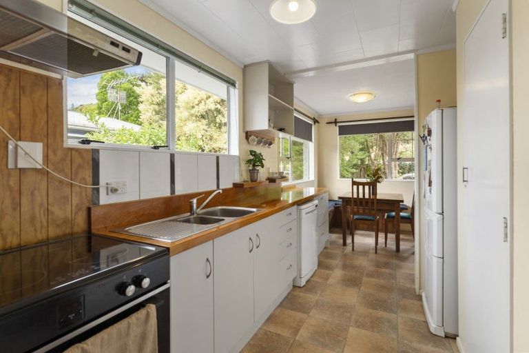 Photo of property in 218 Main Road South, Raumati South, Paraparaumu, 5032