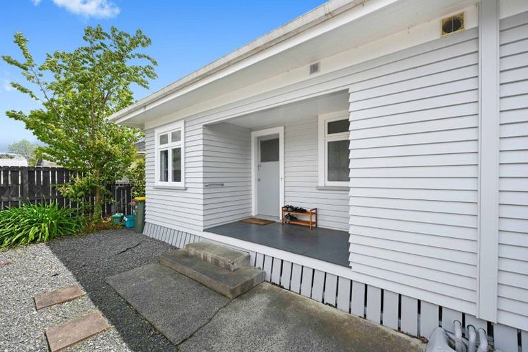 Photo of property in 13 Howden Road, Fairfield, Hamilton, 3214